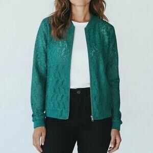 Chico’s Women’s Lace Full Zip Bomber Type Long Sleeve Lined Bomber Jacket 2 L 12